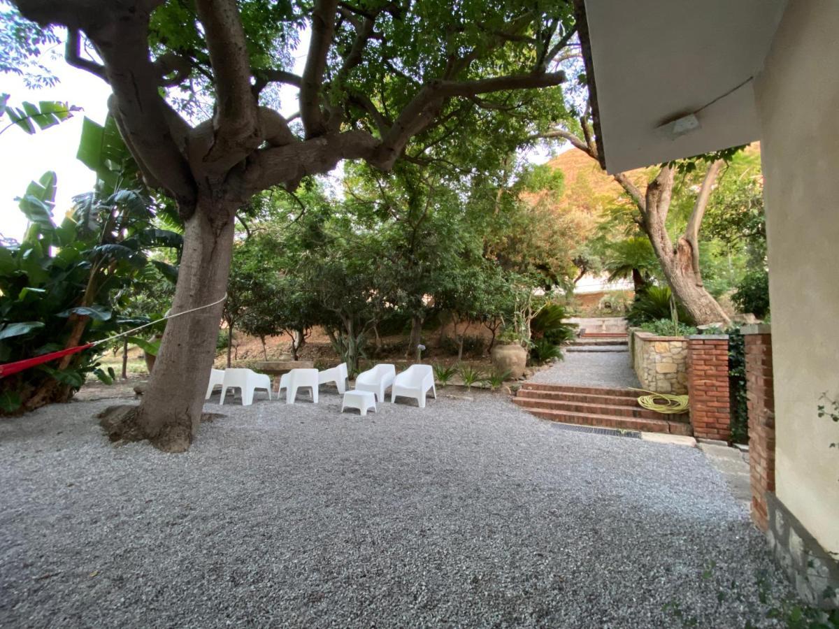 Villa Tana Pacenzia チェファル エクステリア 写真
